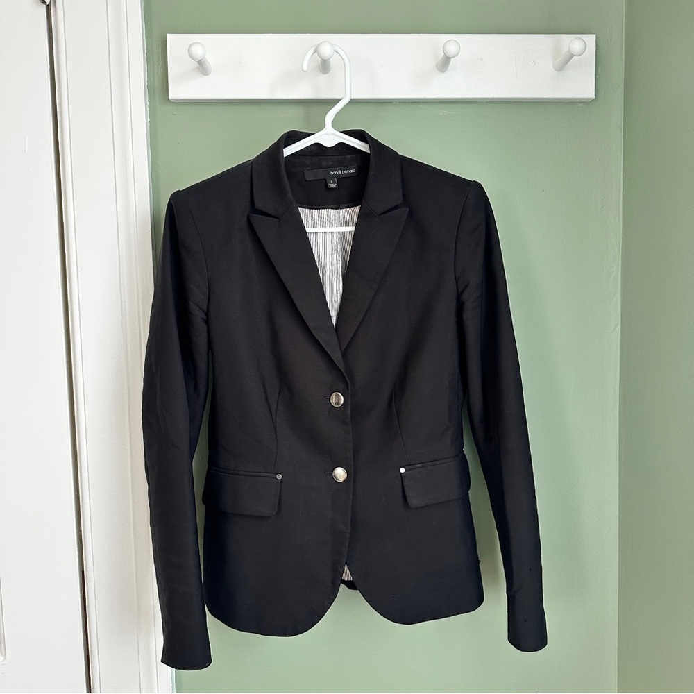 Harve Benard Black Tailored Women's Blazer
